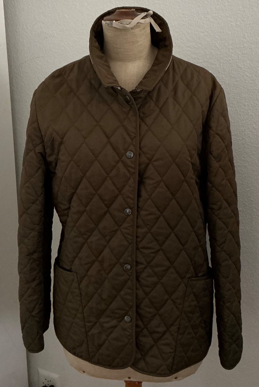 Burberry Jacken: Burberry Gesteppte Jacke Gr. – Gebraucht aus Zürich von ves_w6wl