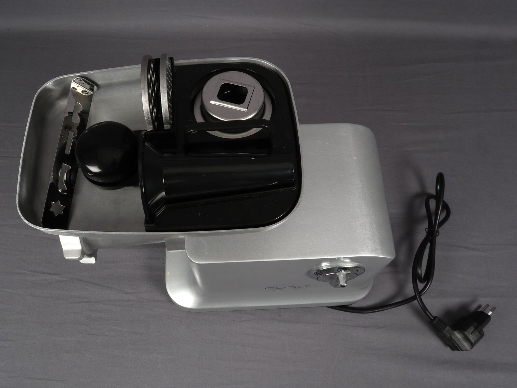 Appareils de cuisine: CASO DESIGN Fleischwolf FW2000 – D'occasion à Steinen par Restwert_Steinen 6