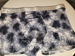 Stylische Herren Boxershorts, Grösse L, Neuwertig!