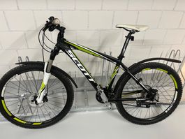 Gepflegtes SCOTT Mountainbike schwarz Grösse M
