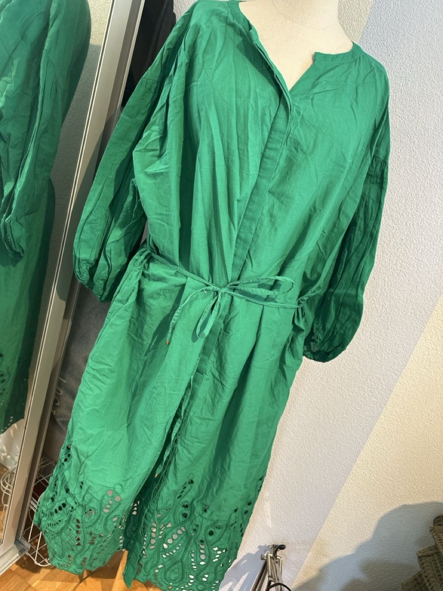 Robes: grünes Sommerkleid Gr. 38  – D'occasion à Bassersdorf par Ayumiyamaguchi