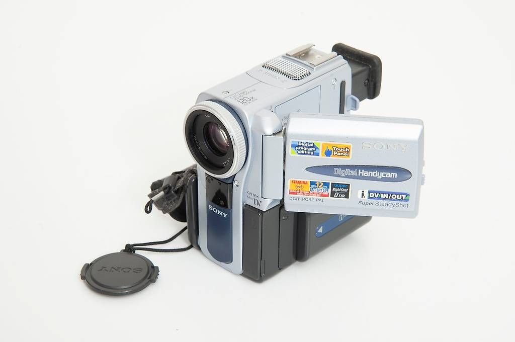 Sony Camcorder: Sony Handycam DCR-PC8E MiniDV – Gebraucht aus Lausanne von Phlox02 1