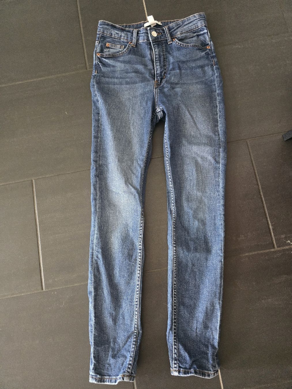 H&M Jeans: Damen Jeans gr.36 – Usato da Unterentfelden venduto da Panda-87
