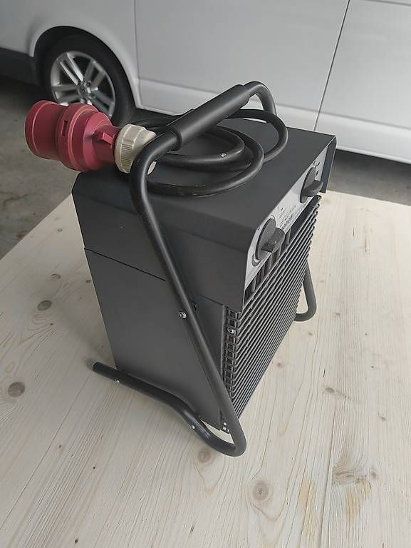 Heizgeräte: El. Heizlüfter 400V – Gebraucht aus Wolfhalden von Snaegi 1