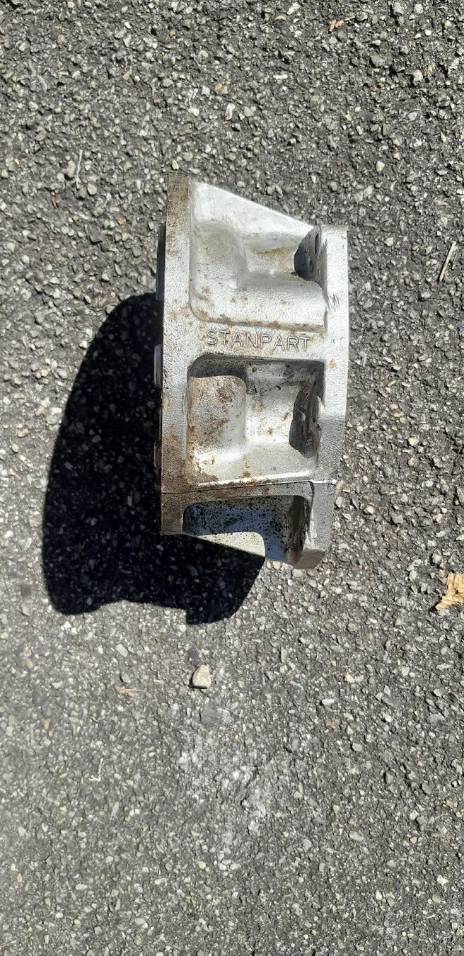 Triumph Tutti pezzi di ricambio auto: Triumph Dolomite Flansch zu J-Type Overdrive – Usato da Luterbach venduto da trixexpresso 5