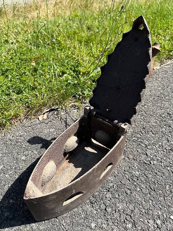 Ferri da stiro: Ancien fer à repasser – Usato da Goumoens-la-Ville venduto da SandieF 3