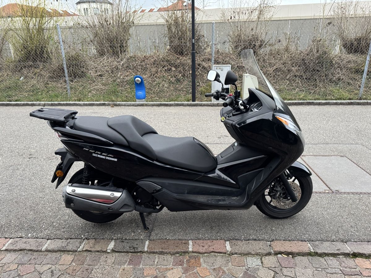 Honda Scooters: Honda NSS 300A Roller – D'occasion à Lenzburg par Meister_k 2