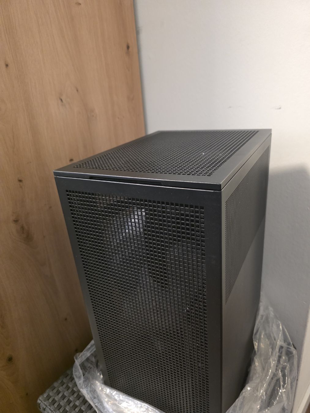 Custodie: MSI B650M PROJECT ZERO+DeepCool CH270+Wasser kühler – Usato da Zug venduto da JOPAAA77