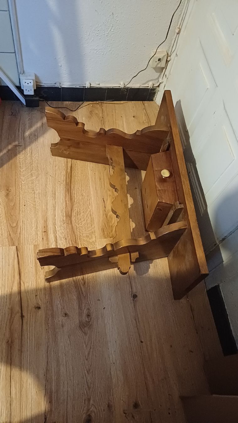 Articoli in legno: Schönes Bänkli In Nussbaumholz – Usato da Flawil venduto da Pinkmalibu 3