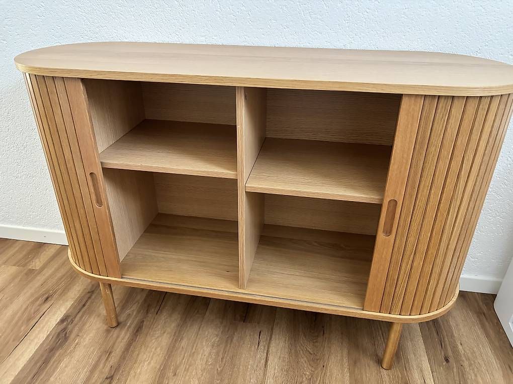 Jysk Cassettiere: Sideboard Eiche teilmassiv wie neu – Usato da Deitingen venduto da neroasdf 1