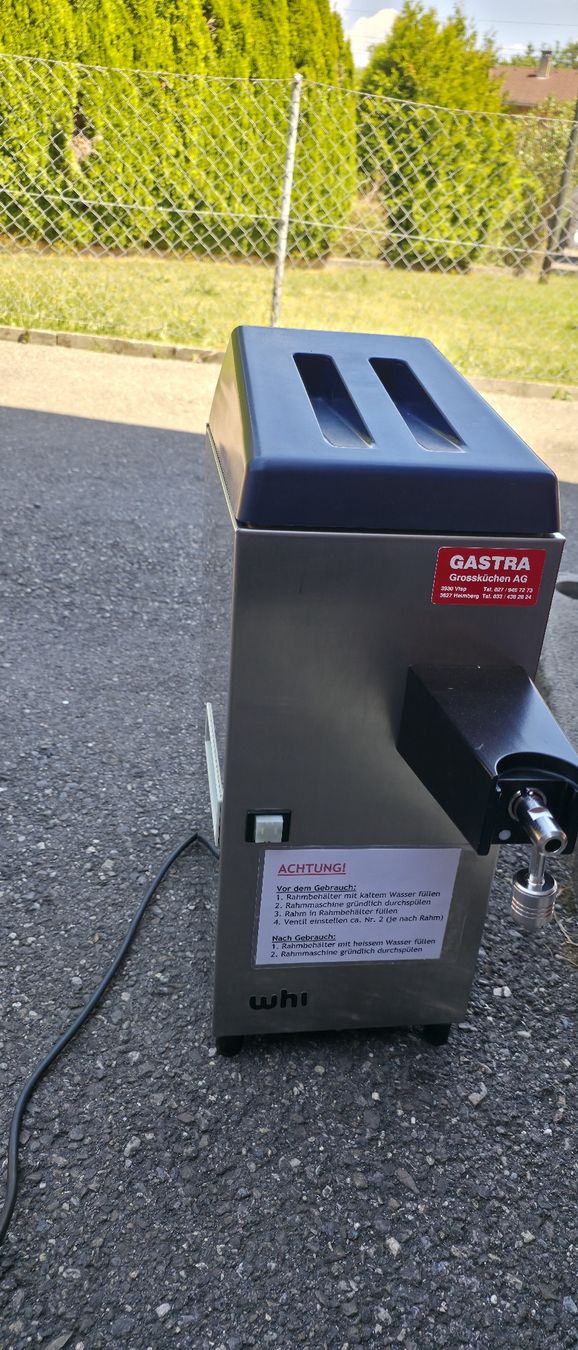 Cucine complete: Rahmmaschiene – Usato da Uttigen venduto da Muellerroenu
