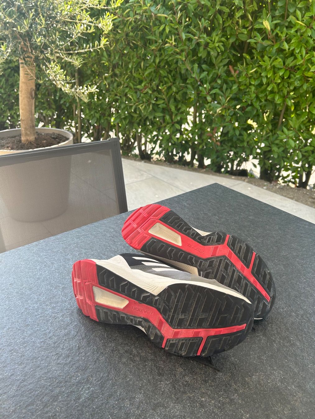 Schuhe für Jungen: Turnschuhe TERREX abzugeben Gr. 40.5 – Gebraucht aus Bronschhofen von marwees01 1