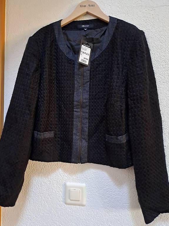 Giacche: Jacke Gr. 44/46 – Usato da Frauenfeld venduto da Andadaa