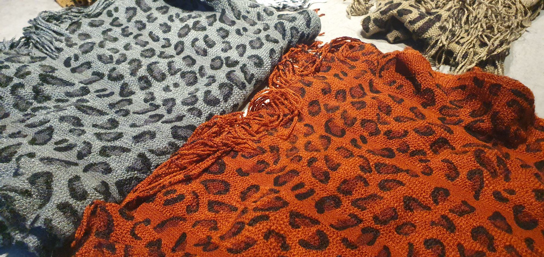Foulard & Sciarpe: Schal 5 Stück – Usato da Freienstein venduto da Widder11 4