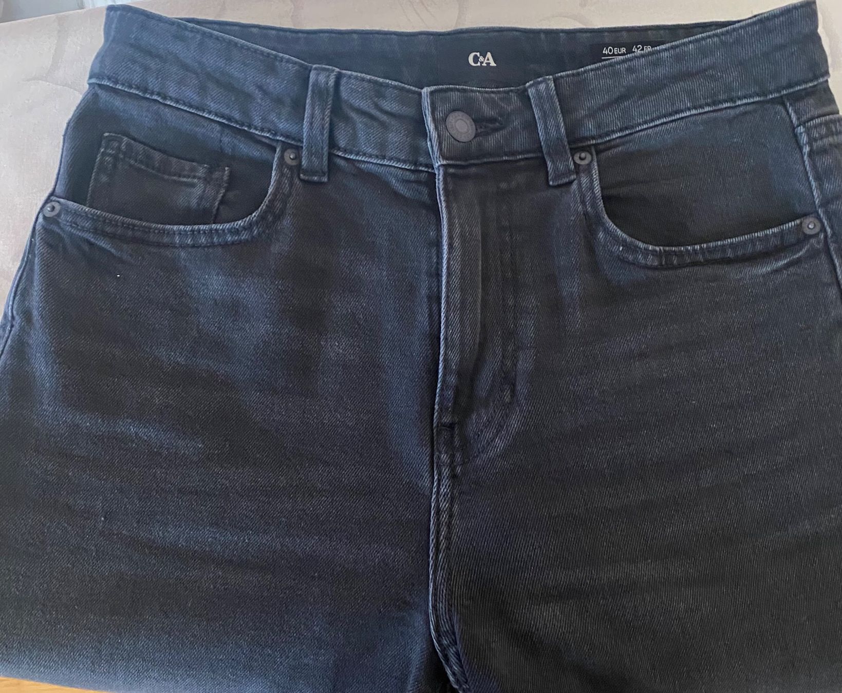 C&A Jeans: Jeans in Dunkelgrau, Used Look, Gr. 40 – Gebraucht aus Zürich von Maria2021 4