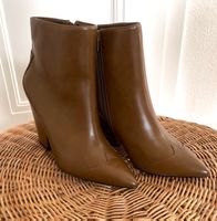Charles & Keith booties, 40