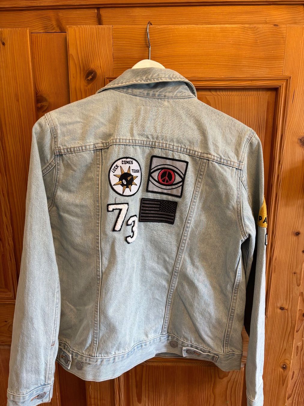 Levi's Giacche: Levi's Denim-Jacke mit Patches in S – Nuovo (secondo la descrizione) da Tägerwilen venduto da vivlara 2
