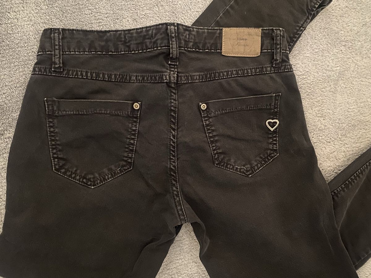 Please Jeans Pantaloni: Please Jeans Hose used schwarz Gr S – Usato da Schönenberg ZH venduto da Pfupfli1 2