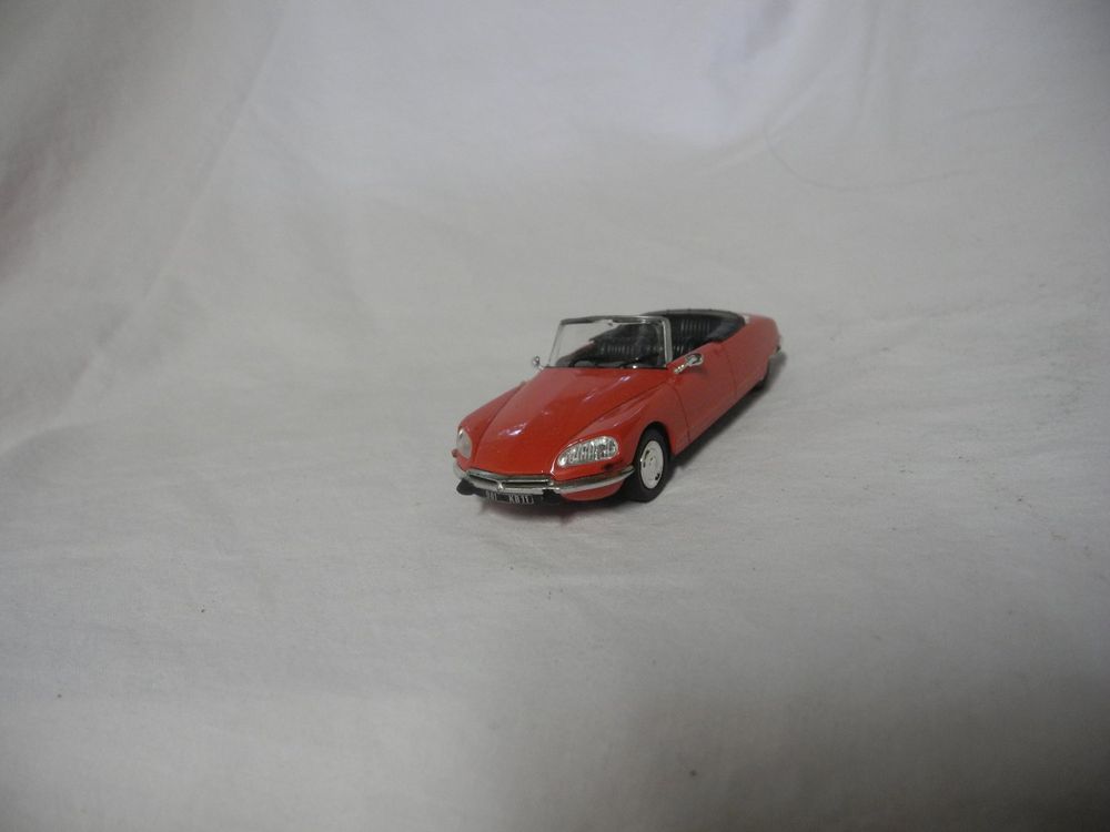 Citroen DS21 Pallas 1967 GRÜN 1/43 NOREV 157008 Citroën DS 21