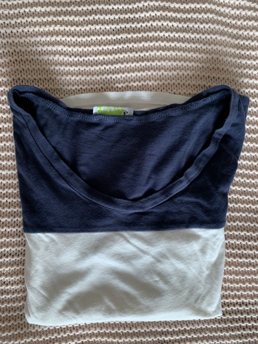 T-Shirts: T-shirt blanc et bleu – Gebraucht aus Montreux von Izapeche811 2