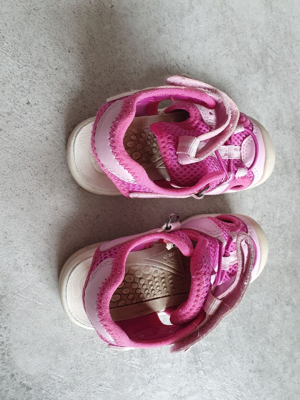 Fila Scarpe per ragazzi: Sandales Fila taille 23 – Usato da Le Noirmont venduto da Guiguiguette 1