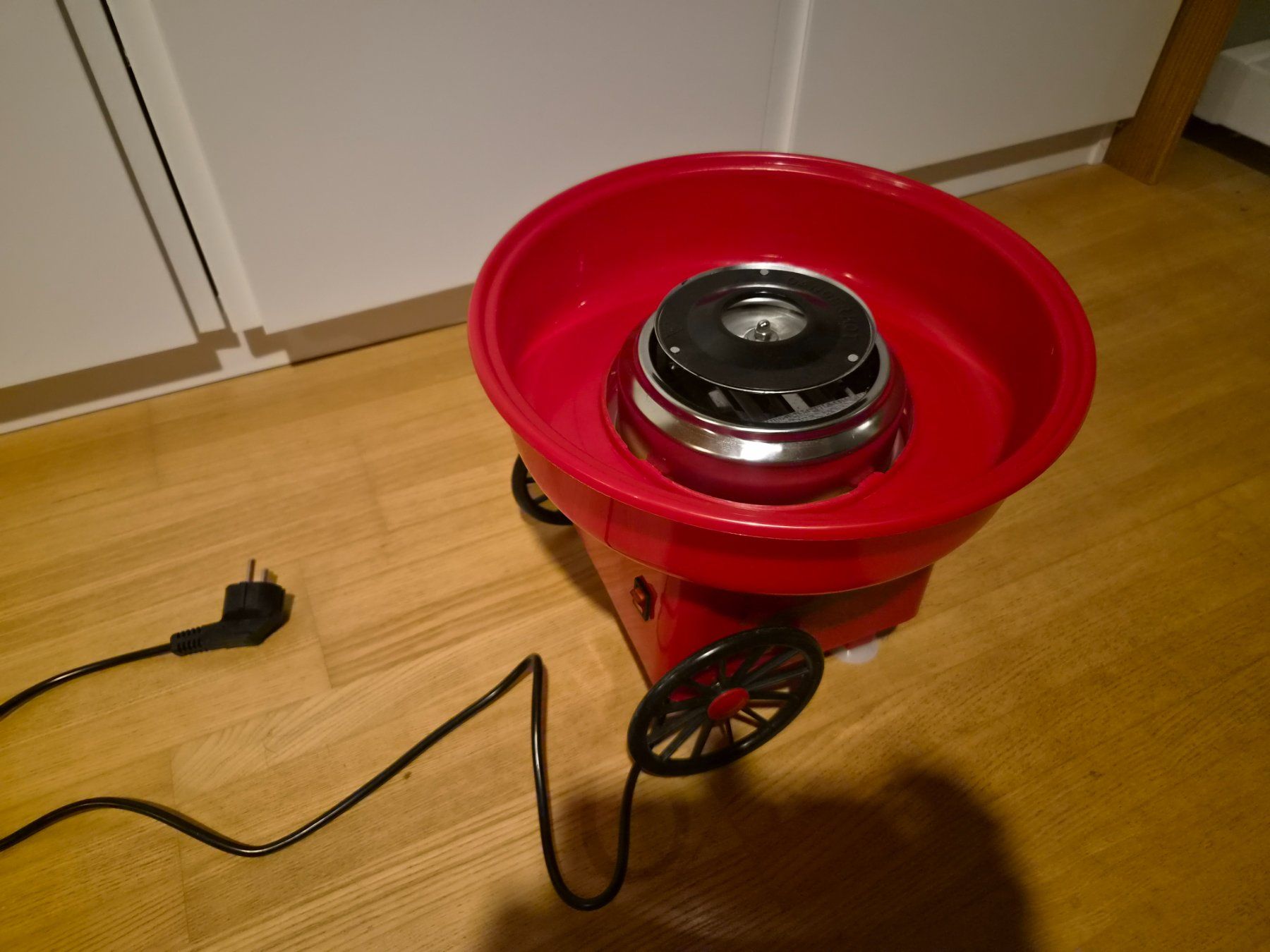 Elettrodomestici da cucina: Zuckerwattemaschine – Usato da Affoltern am Albis venduto da Bueschi007 3