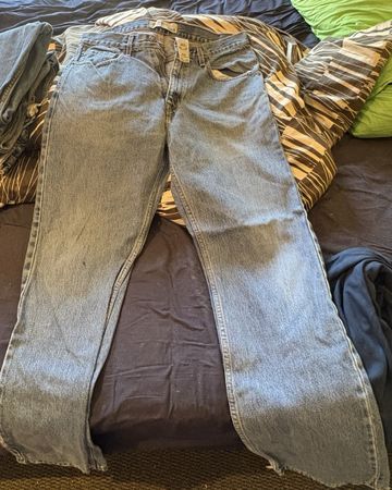 Levis Signature 34 x 32