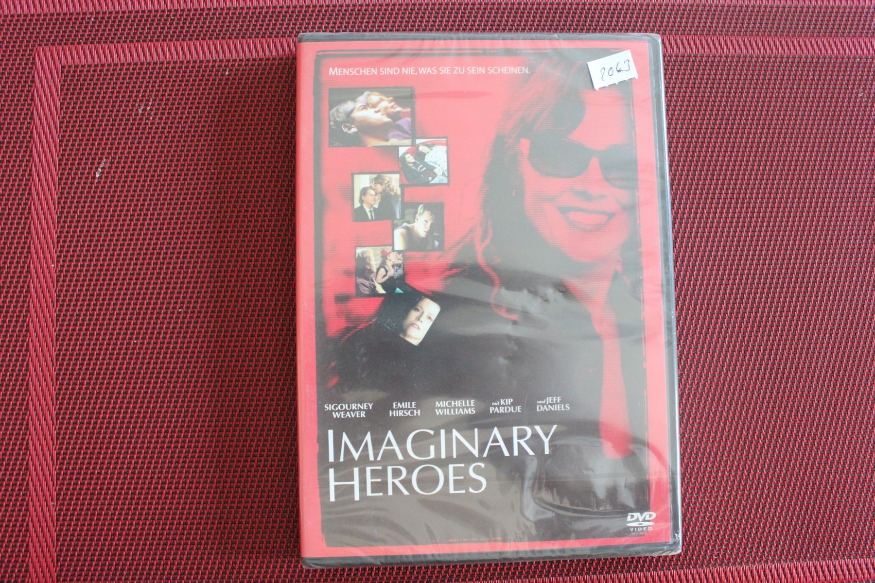 Tutti i DVDs: Imaginary Heroes von Dan Harris | DVD | NEU – Nuovo e nell'imballaggio originale da Geroldswil venduto da Schlumpfine1973