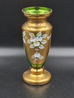 Vase Böhmisches Glas Smaragdgrün Gold Emaillemalerei 3D-Blum