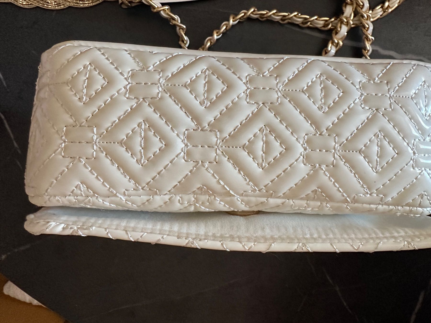 Borse da donna: River Island Gesteppte Crossbody Tasche Weiss – Usato da Zürich venduto da ElissZurich 9