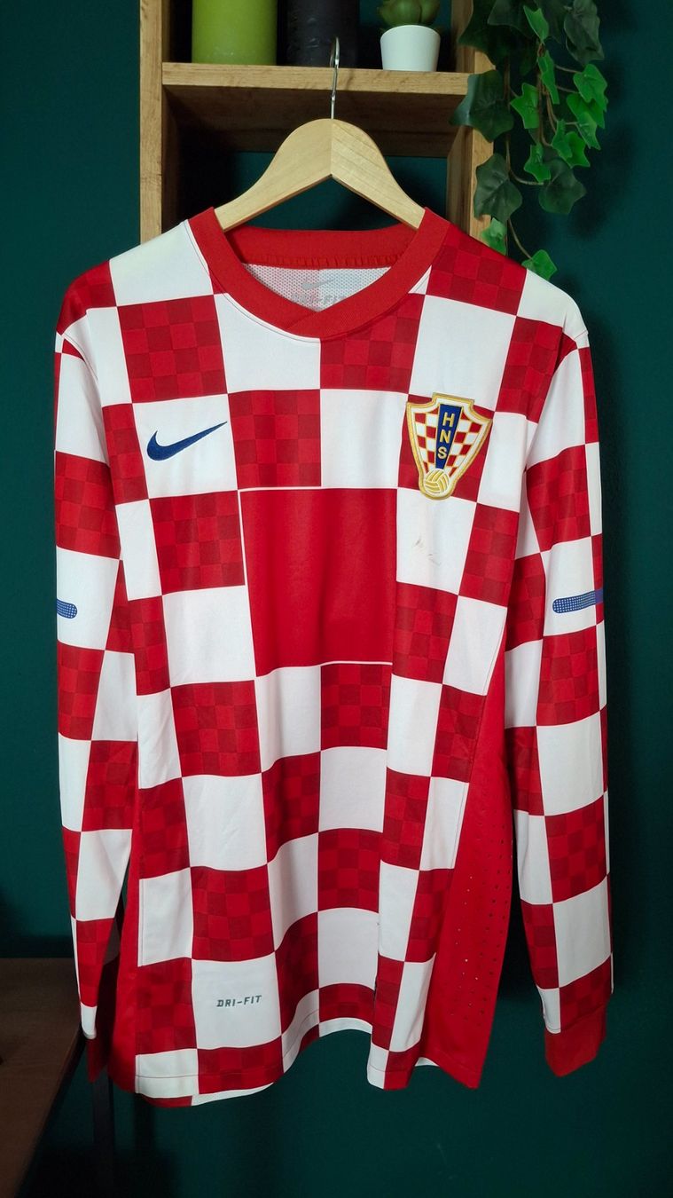 Nike Canottiere & Pantaloni: Croatia player version world cup 2010 Nike – Usato da Yverdon-les-Bains venduto da flo_8fgr