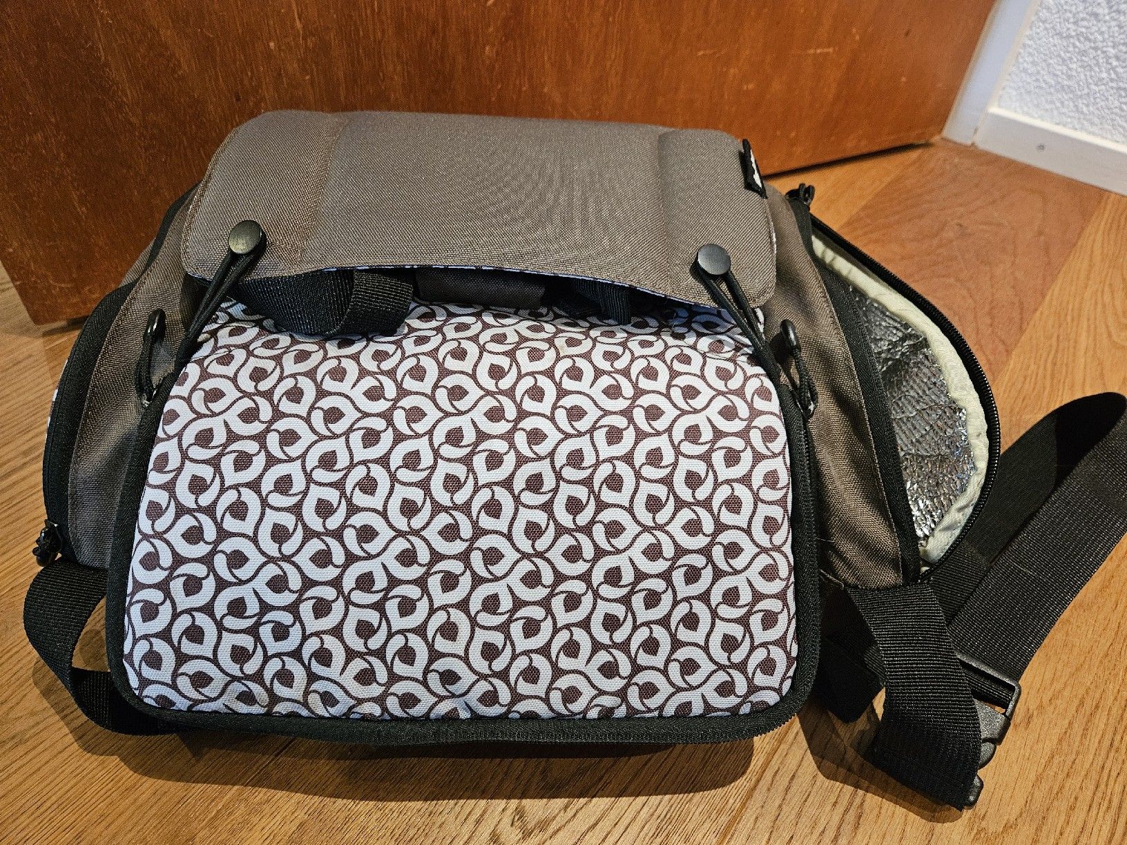 Borse & Zaini: Wickeltasche inkl. Sitzerhöhung – Usato da Krauchthal venduto da Enoxia 4