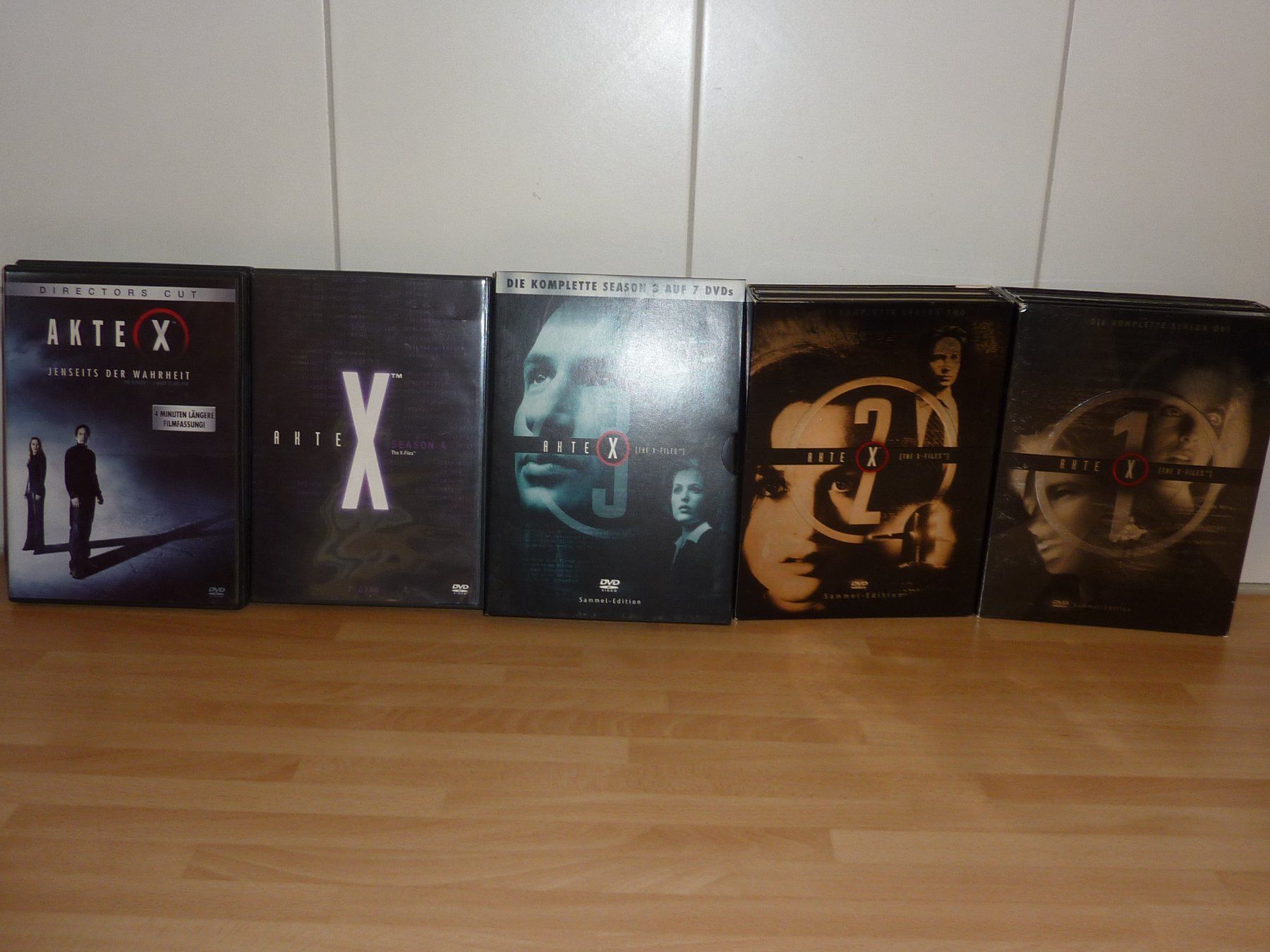 Tous les DVDs: Akte X - Serie 1 - 4 – D'occasion à Niederscherli par Zahnd1