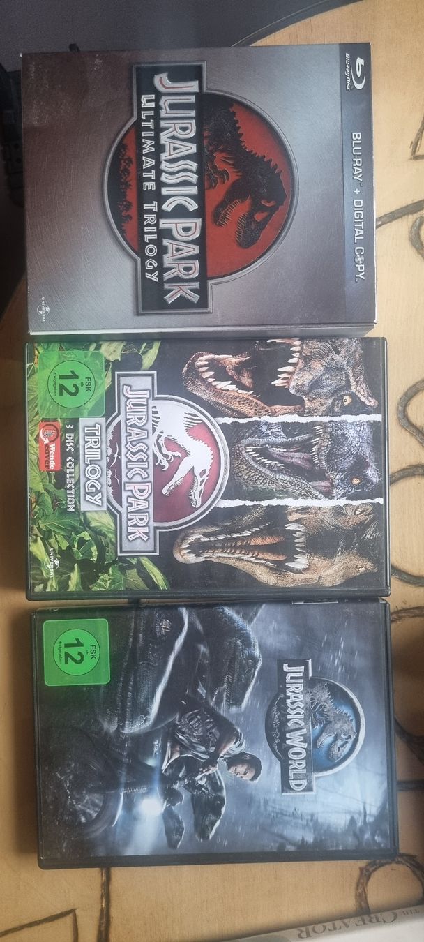 Tutti i DVDs: 7 verschiedene Filme/DVD Boxen  – Usato da Herisau venduto da frp_b5zm