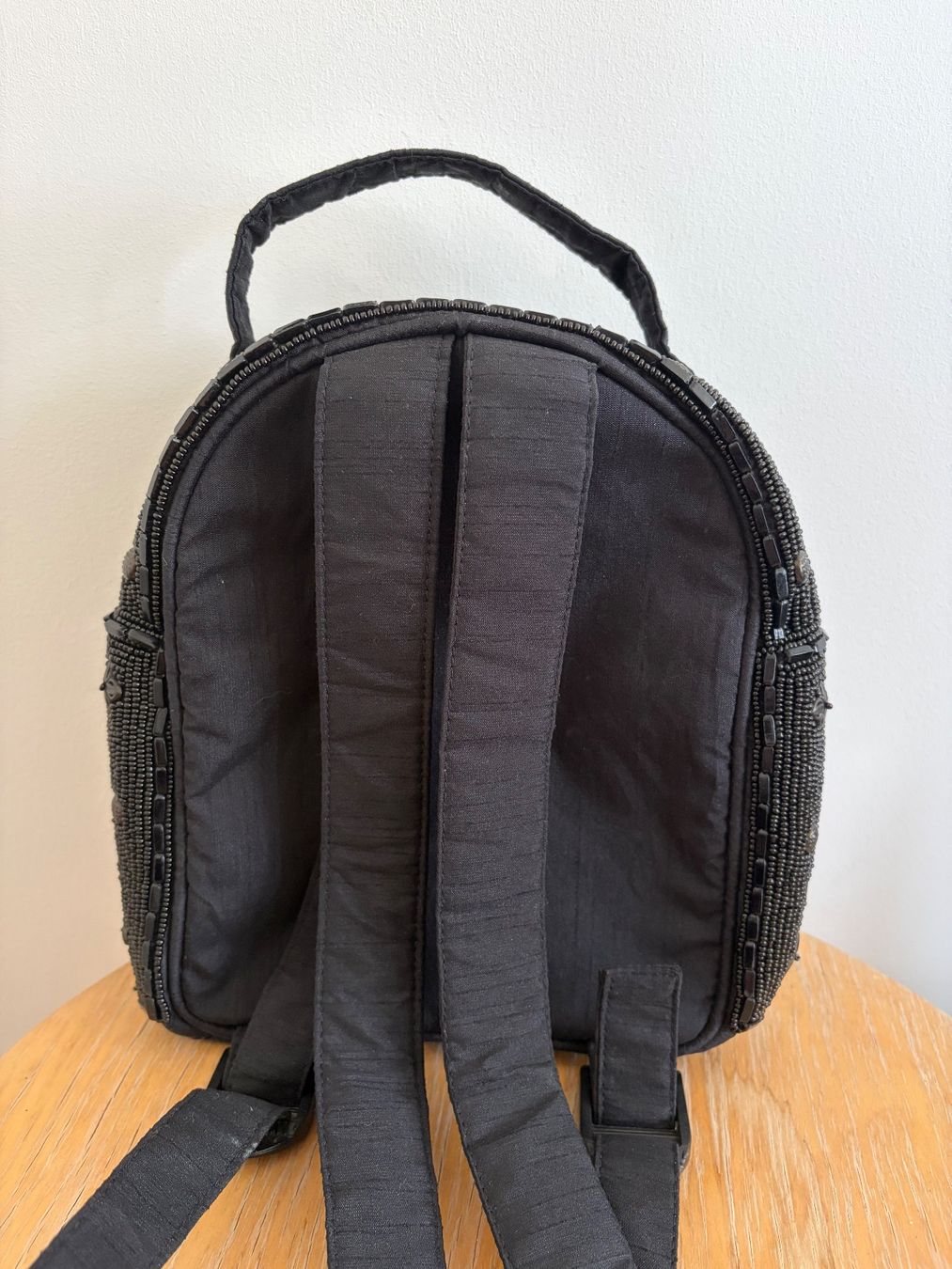 Zaini: Schwarzer Mini-Rucksack mit Perlen – Nuovo (secondo la descrizione) da St. Gallen venduto da sas_gd8m 1
