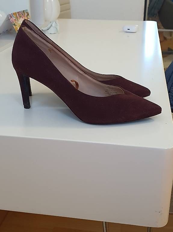 Scarpe da donna: Escarpins en daim bordeaux T37 H&M – Usato da Epalinges venduto da bel_6tzk