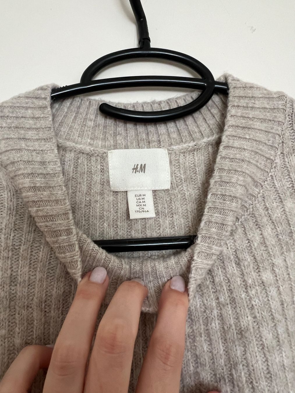 H&M Maglioni & Felpe: H&M Jumper EUR M – Usato da Horgen venduto da linuxrp 1