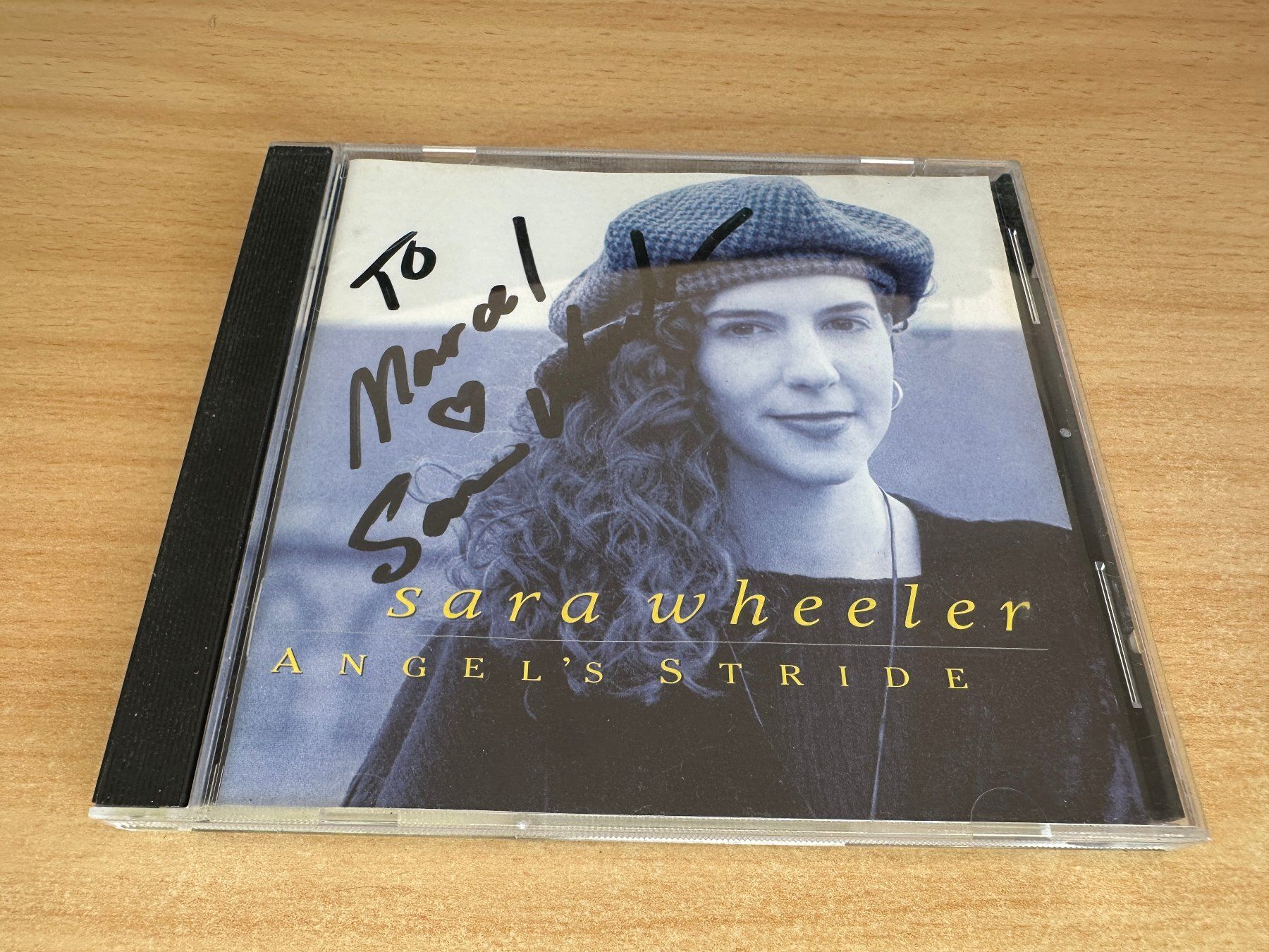CD: M1 Sara Wheeler - Angel's Stride – Usato da Rikon im Tösstal venduto da Alpenmutz
