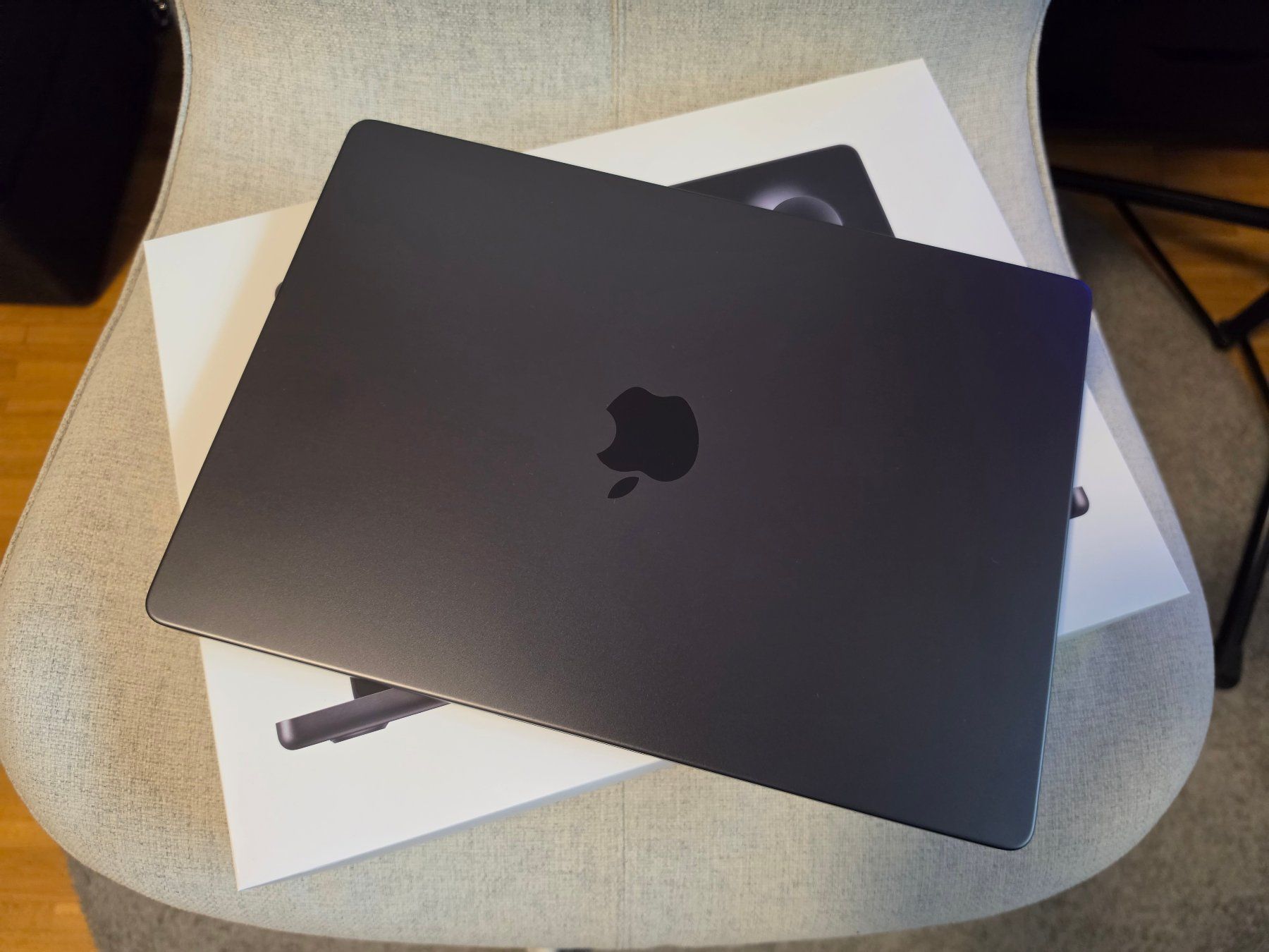 Apple Notebook: Apple MacBook Pro 14" M5 1TB SSD état neuf – Nuovo (secondo la descrizione) da Bernex venduto da blackno1 1