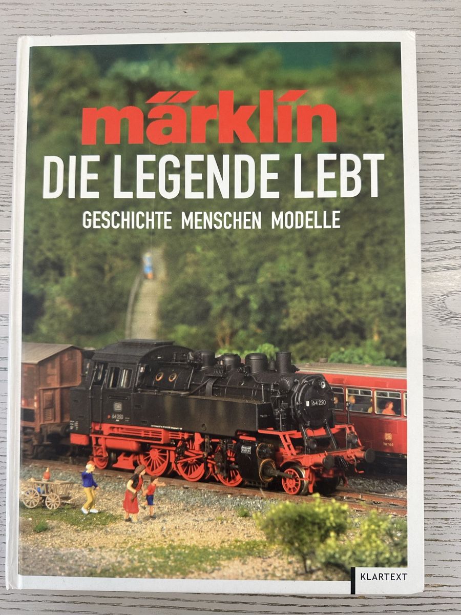 Märklin Modelleisenbahnen: Märklin - Die Legende lebt – Gebraucht aus Lupsingen von New-Haven