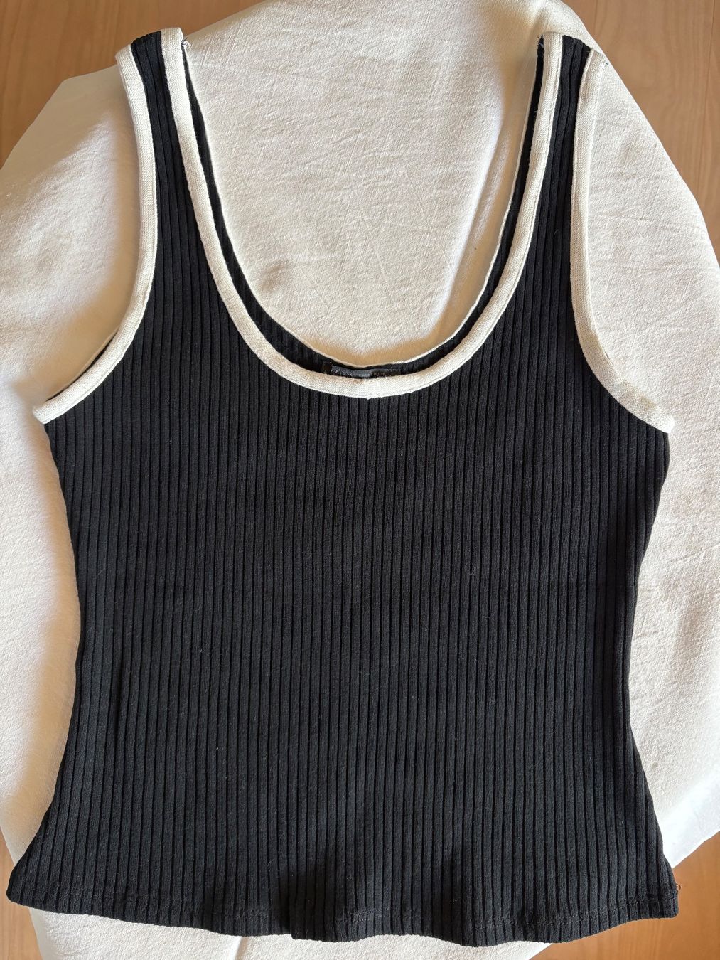 Zara Top: Zara ärmellose cropped Top Gr M – Nuovo (secondo la descrizione) da Uerkheim venduto da ruthb2112