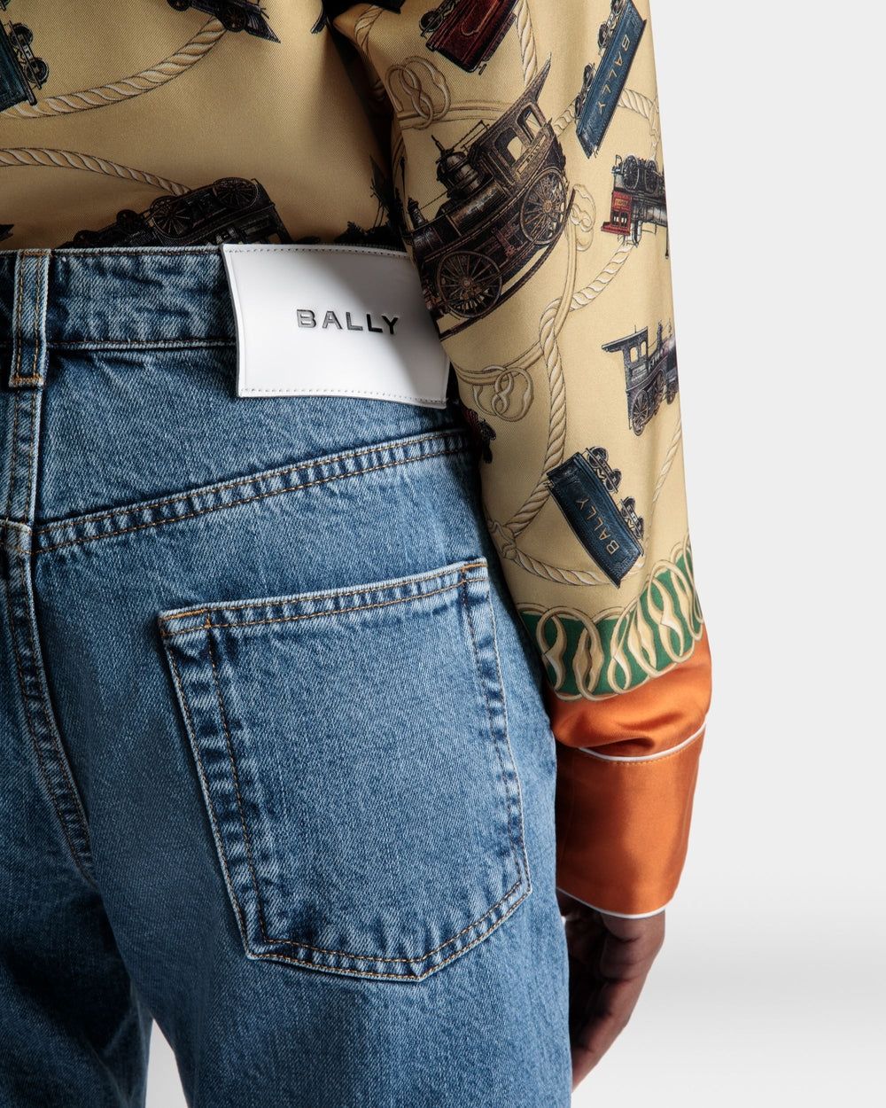 Bally Jeans: Bally Jeans aus hellblauem Denim – Usato da Hünenberg venduto da mar_vqb7 4