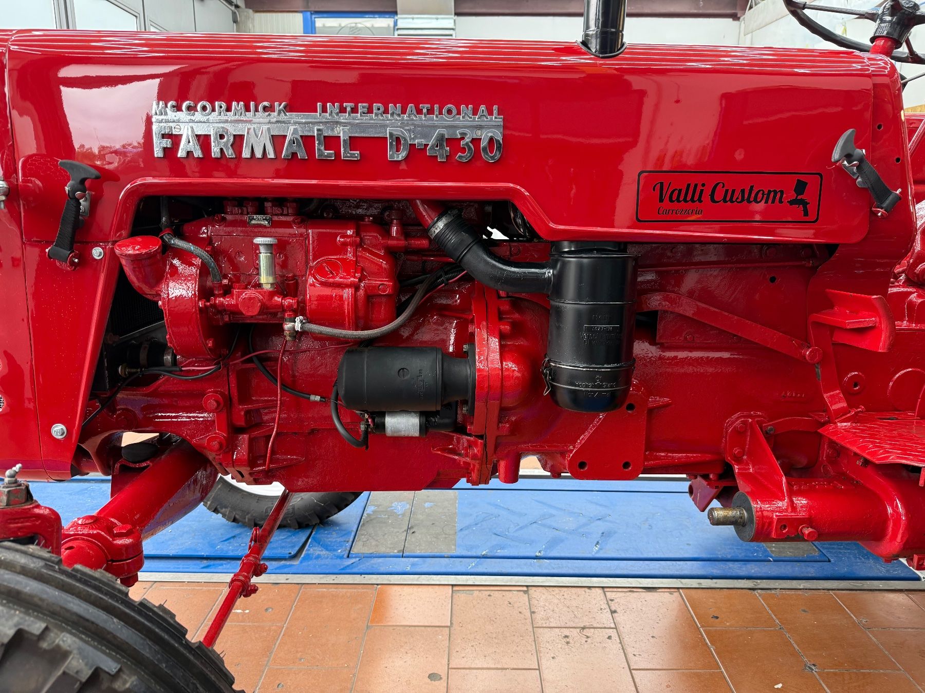 IHC Tracteurs: Trattore Farmall - McCormick D430 – D'occasion à Riva San Vitale par tft96 7