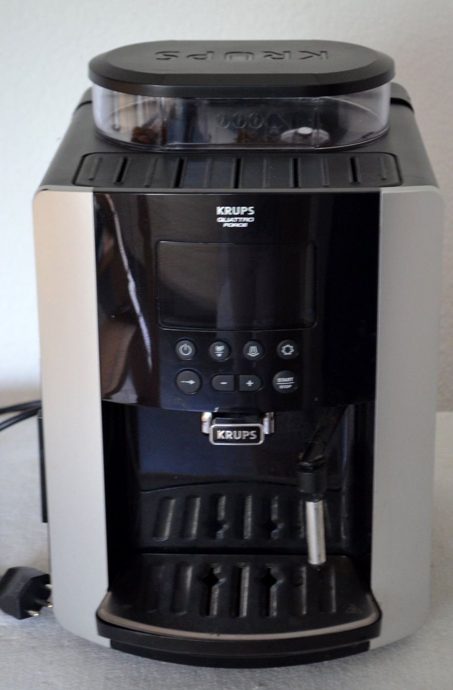 Krups Macchine per caffè & Macchine per espresso: Krups EA81 Kaffeemaschine / Machine à café – Usato da Collonges venduto da arashee 4