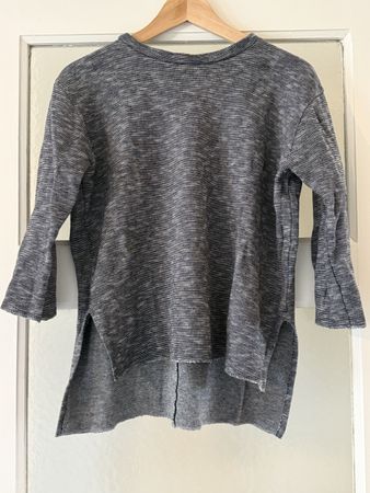 Graues gestreiftes Langarmshirt, Grösse M von Zara