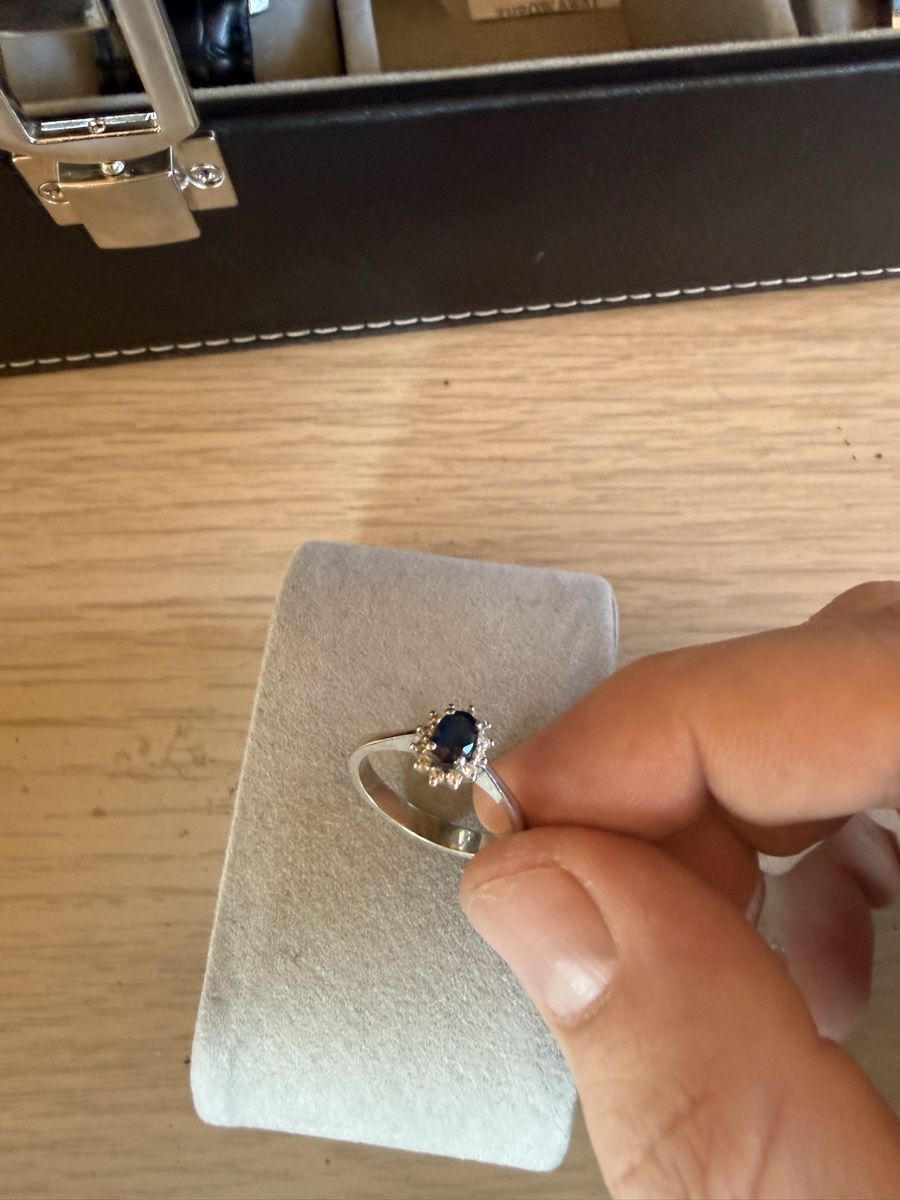 Ringe: Wunderschöner Saphir Ring mit Diamanten – Gebraucht aus Bäretswil von pat_v9b5 2