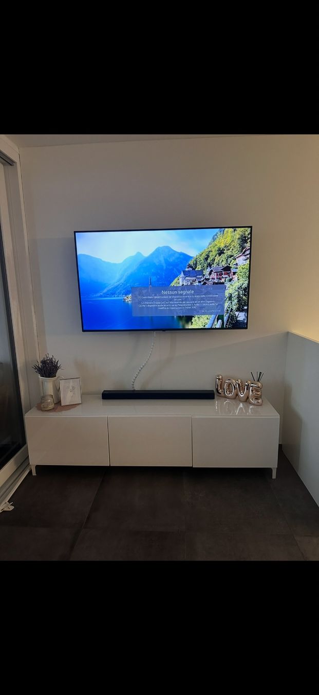 Ikea TV Möbel: Mobile tv bianco – Gebraucht aus Cugnasco von ant_q9st