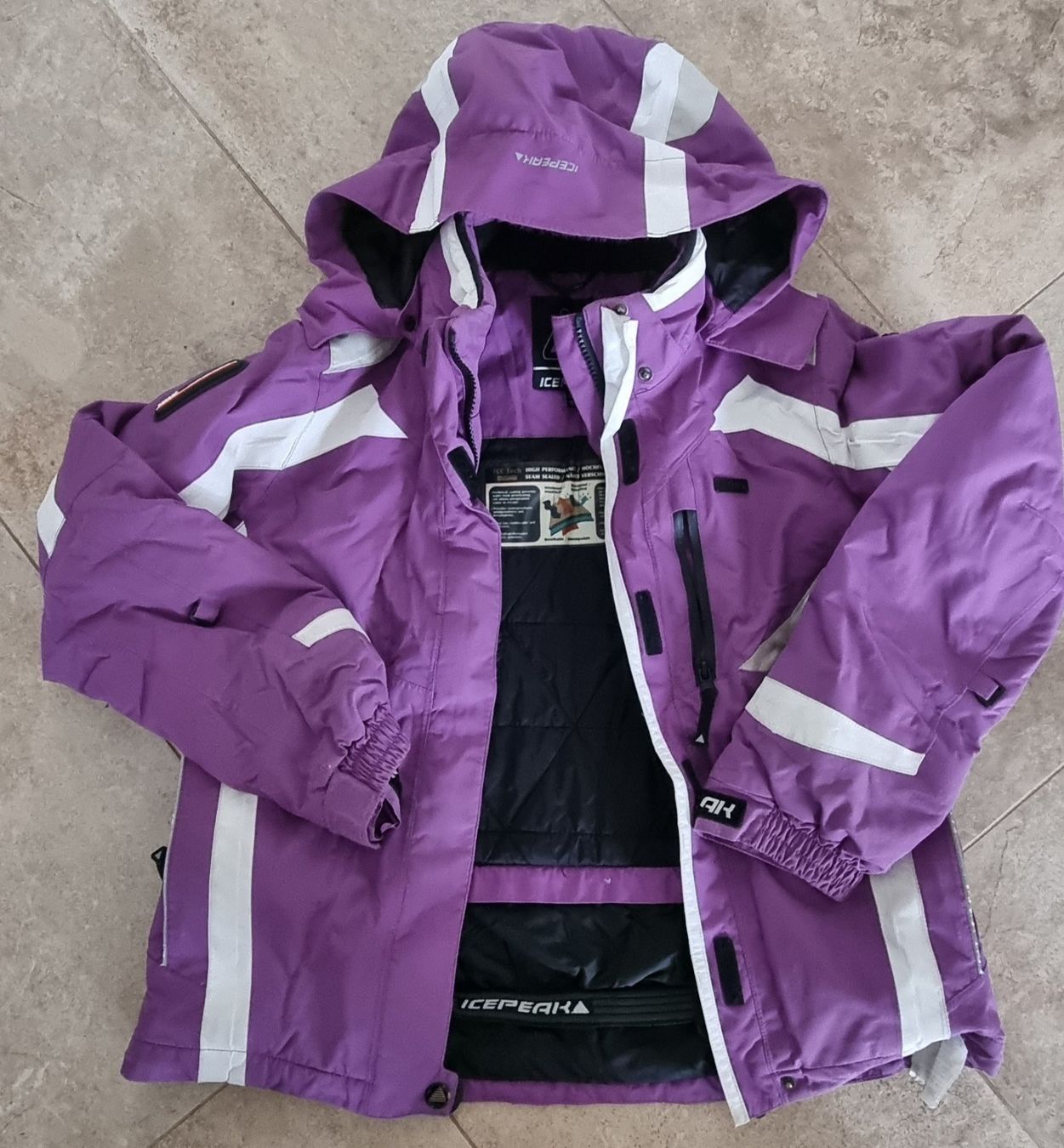 Kleiderpakete & -sets: Winterkleiderset für Mädchen gr.152 – Gebraucht aus Grossdietwil von GNOM313 1
