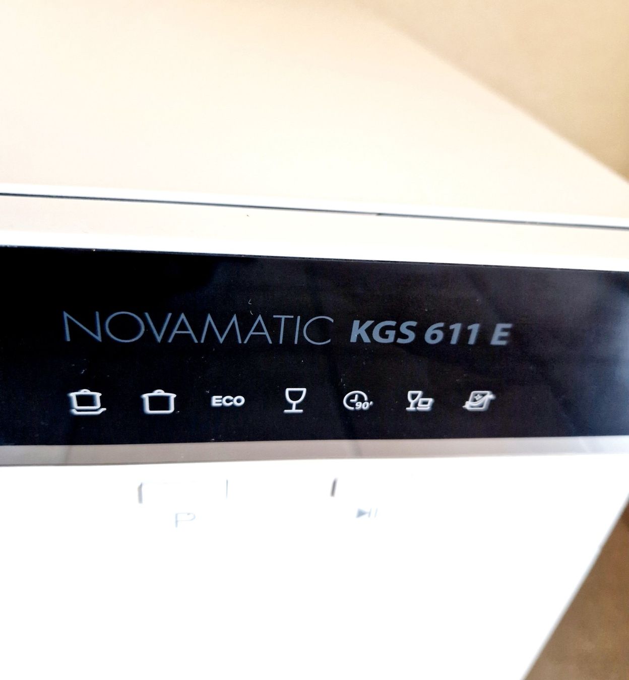 Fust Lavastoviglie: Lave-vaisselle – Usato da Roche VD venduto da kar_sql7 3