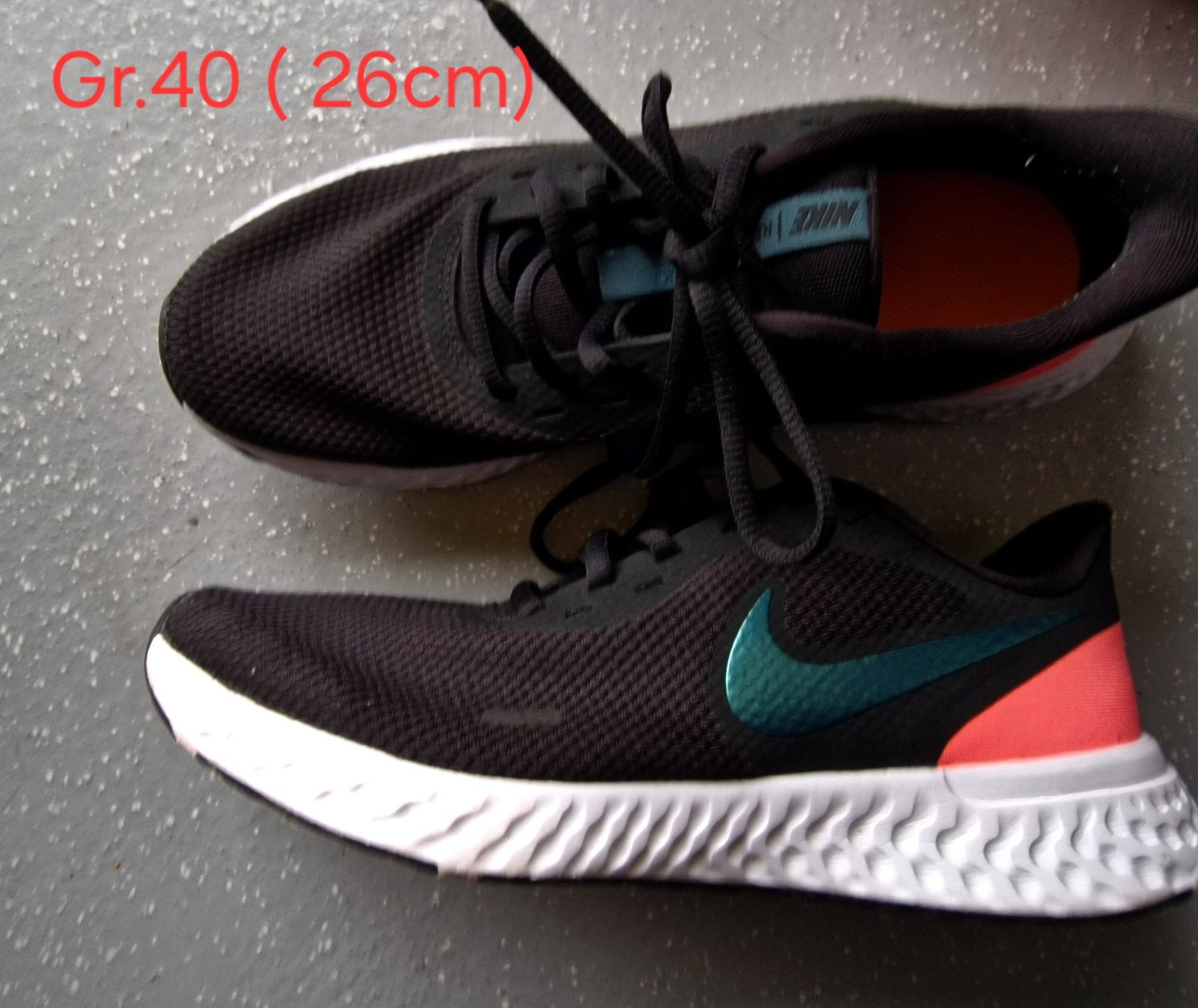 Nike Scarpe da donna: Nike Laufschuhe Gr.40 – Usato da Solothurn venduto da Legolas15